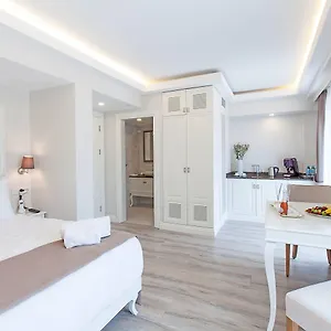 3* Hotel Perla Galata